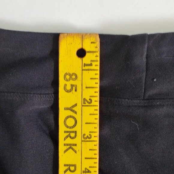 Running Room skirt Fit wear black with pink pattern women's size M - Picture 6 of 8